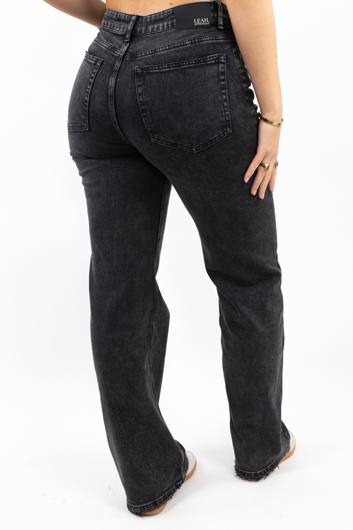 The Essential Wide Leg Jeans - Tall