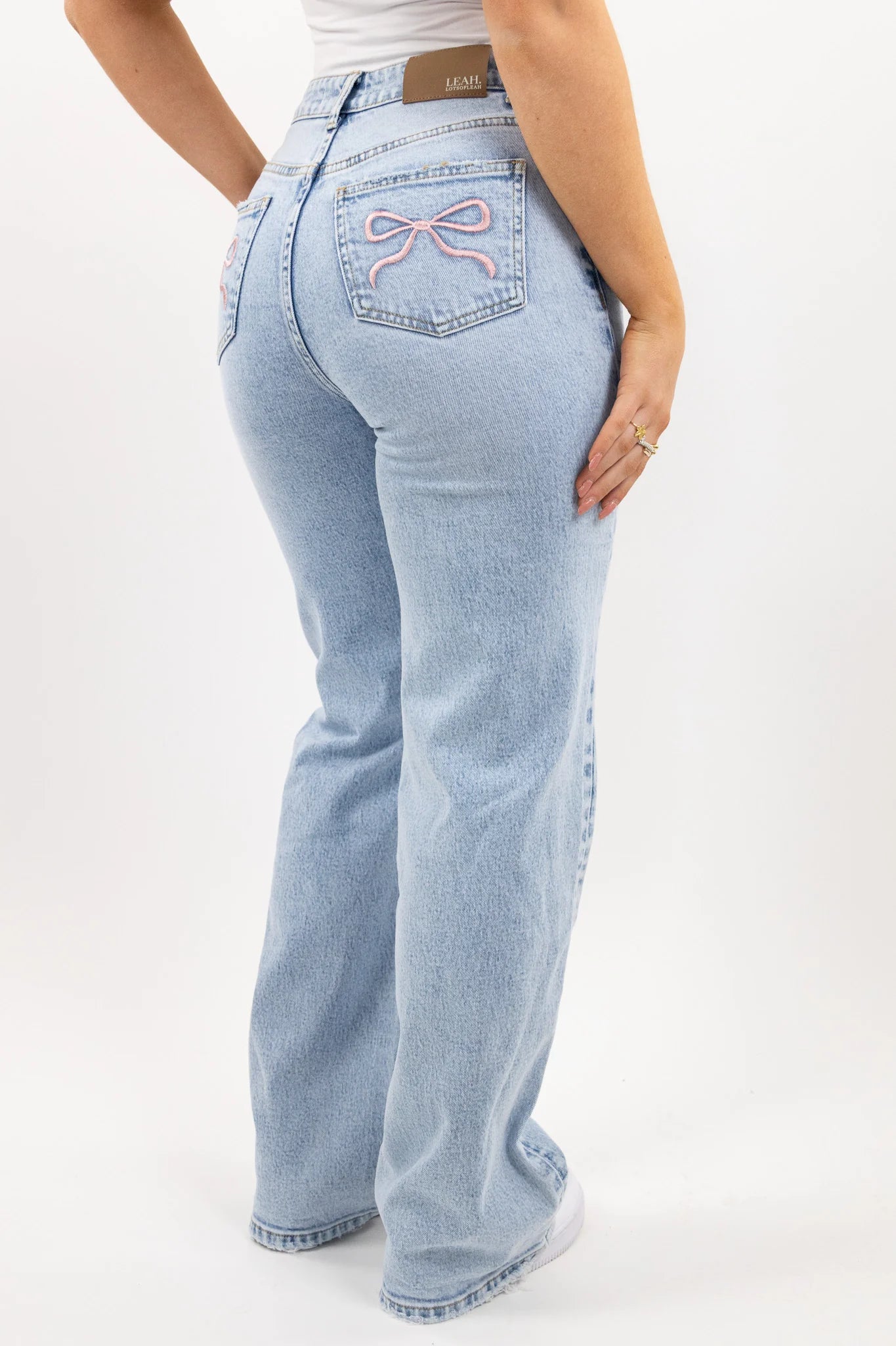 Pink bow jeans & leah base pink
